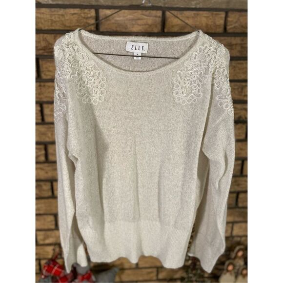 Elle Embroidered Shouldered Sweater‎ - Picture 1 of 6